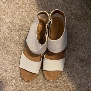 TOM’s wedges size 10